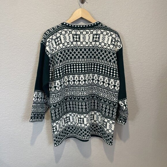 Vintage Christmas Sweater Womens Size Medium SML Sport LTD Green Reindeer - Picture 8 of 11